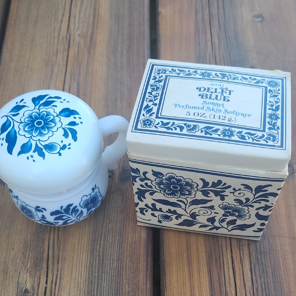 Avon Delft Blue Perfumed Skin Softener with Jar
